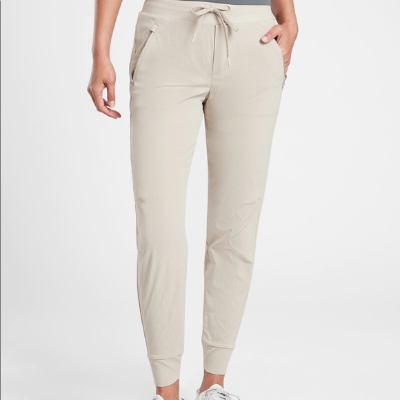 Athleta Pants - Athleta Trekkie North Jogger sz 2